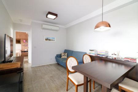 Apartamento à venda com 65m², 2 quartos e 2 vagas Apartamento à venda com 65m², 2 quartos e 2 vagasSala