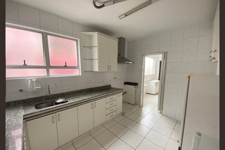 Cozinha de apartamento para alugar com 4 quartos, 310m² em Buritis, Belo Horizonte