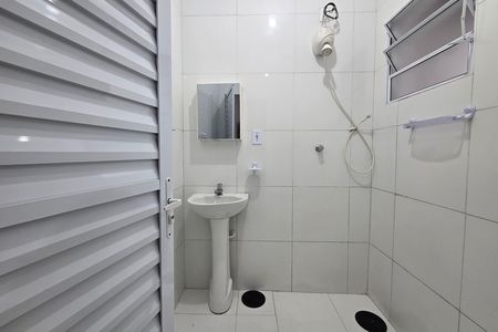 Banheiro da Suíte 1 de casa para alugar com 2 quartos, 91m² em Real, Praia Grande