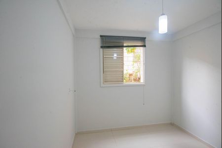 Quarto 2 de apartamento para alugar com 2 quartos, 50m² em Parque Residencial Vila União, Campinas