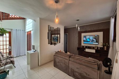 Sala de casa à venda com 3 quartos, 249m² em Jardim dos Oliveiras, Campinas
