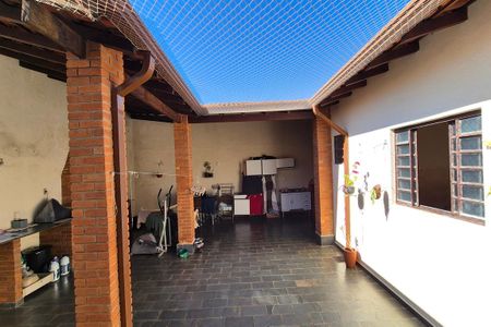 Vista da Varanda  de casa à venda com 3 quartos, 249m² em Jardim dos Oliveiras, Campinas