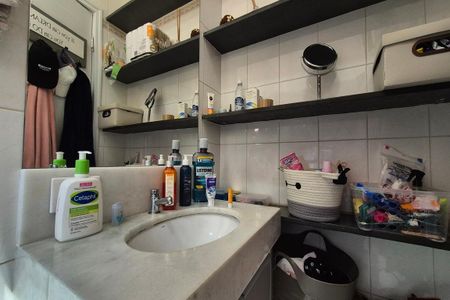 Banheiro da Suíte de casa à venda com 3 quartos, 249m² em Jardim dos Oliveiras, Campinas
