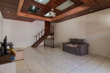 Sala de casa à venda com 2 quartos, 250m² em Parque Bandeirantes, Mauá