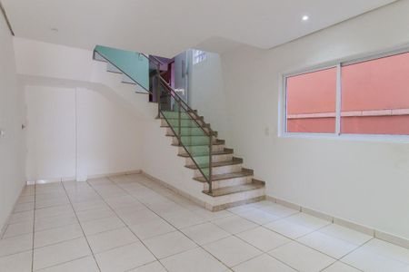 Sala 2 de casa à venda com 2 quartos, 250m² em Parque Bandeirantes, Mauá