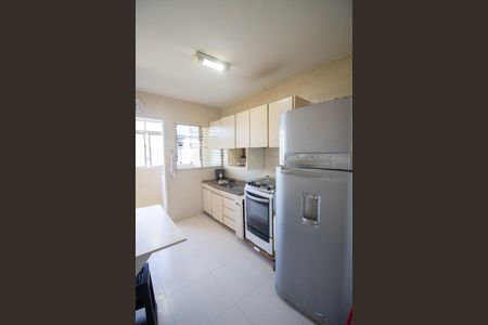 Cozinha de apartamento para alugar com 2 quartos, 67m² em Vila Celeste, São Paulo