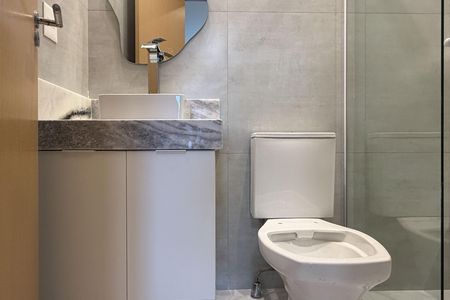 Banheiro da Suíte de apartamento para alugar com 2 quartos, 109m² em Ponta da Praia, Santos