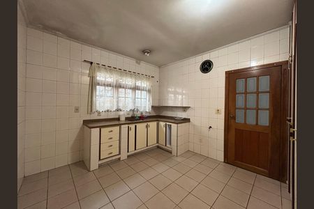 Cozinha de casa para alugar com 6 quartos, 167m² em Cidade Mãe do Céu, São Paulo