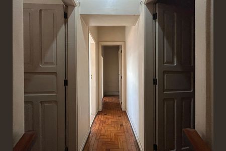 Corredor de casa para alugar com 6 quartos, 167m² em Cidade Mãe do Céu, São Paulo