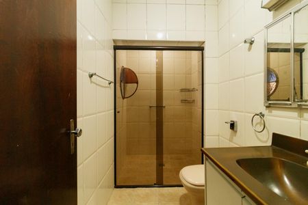 Banheiro de casa à venda com 2 quartos, 145m² em Vila Medeiros, São Paulo