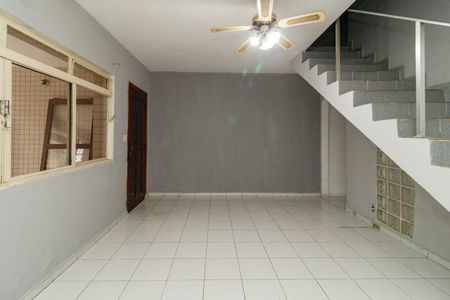 Sala de casa à venda com 2 quartos, 145m² em Vila Medeiros, São Paulo
