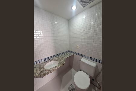 Apartamento para alugar com 120m², 3 quartos e 2 vagas Apartamento para alugar com 120m², 3 quartos e 2 vagasBanheiro da Suíte