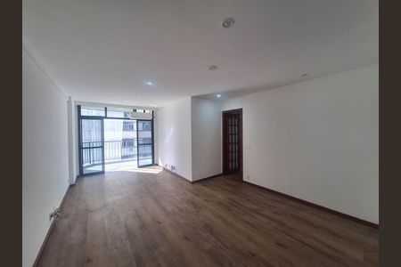 Sala de apartamento para alugar com 3 quartos, 120m² em Ingá, Niterói