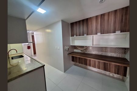 Apartamento para alugar com 120m², 3 quartos e 2 vagas Apartamento para alugar com 120m², 3 quartos e 2 vagasCozinha e Área de Serviço