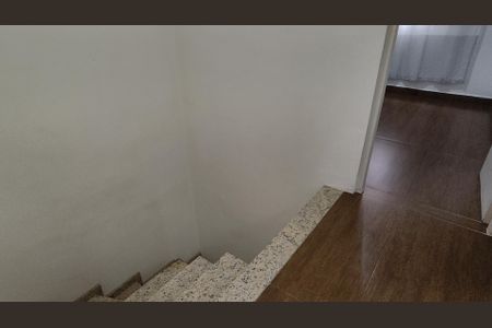 Casa de condomínio para alugar com 140m², 3 quartos e 2 vagas