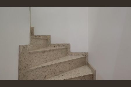 Casa de condomínio para alugar com 140m², 3 quartos e 2 vagas