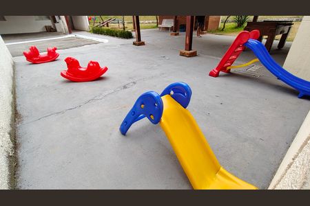 Casa de condomínio para alugar com 140m², 3 quartos e 2 vagas
