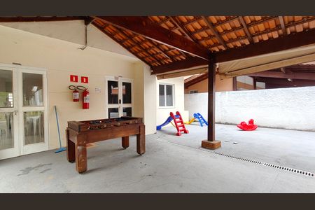 Casa de condomínio para alugar com 140m², 3 quartos e 2 vagas