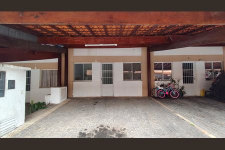 Casa de Condomínio para alugar com 3 quartos, 140m² em Jaraguá, São Paulo