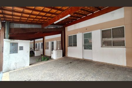 Casa de condomínio para alugar com 140m², 3 quartos e 2 vagas