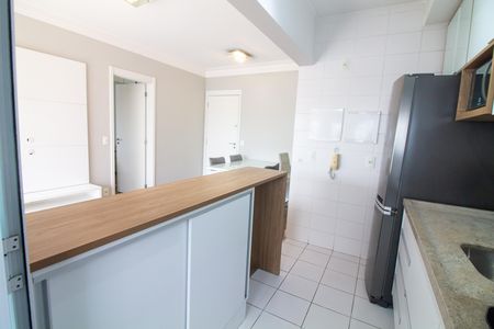 Cozinha de apartamento para alugar com 1 quarto, 50m² em Jardim Aeroporto, São Paulo