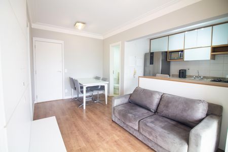 Sala de apartamento para alugar com 1 quarto, 50m² em Jardim Aeroporto, São Paulo