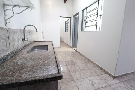 Cozinha de casa para alugar com 2 quartos, 50m² em Tibery, Uberlândia