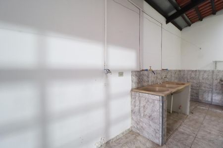 Área de Serviço de casa para alugar com 2 quartos, 50m² em Tibery, Uberlândia