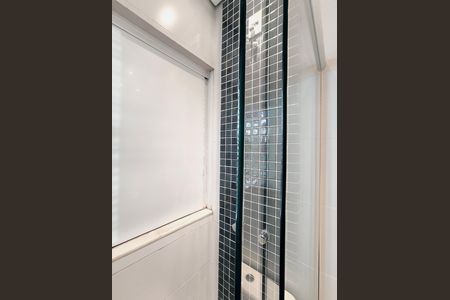 Casa de condomínio para alugar com 470m², 5 quartos e 10 vagas Casa de condomínio para alugar com 470m², 5 quartos e 10 vagasBanheiro da Suíte 4