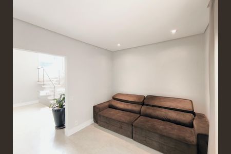 Sala de TV de casa de condomínio para alugar com 5 quartos, 470m² em Jardim Samambaia, Jundiaí