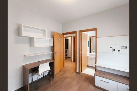 Casa de condomínio para alugar com 470m², 5 quartos e 10 vagas Casa de condomínio para alugar com 470m², 5 quartos e 10 vagasSuíte 3
