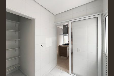 Casa de condomínio para alugar com 470m², 5 quartos e 10 vagas Casa de condomínio para alugar com 470m², 5 quartos e 10 vagasÁrea de Serviço