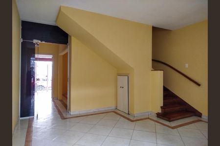 Sala 1 de casa para alugar com 2 quartos, 125m² em Cidade Mãe do Céu, São Paulo