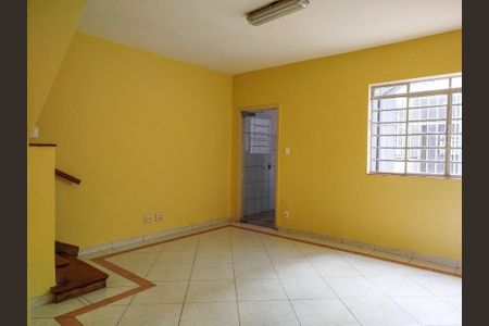 Sala 1 de casa para alugar com 2 quartos, 125m² em Cidade Mãe do Céu, São Paulo
