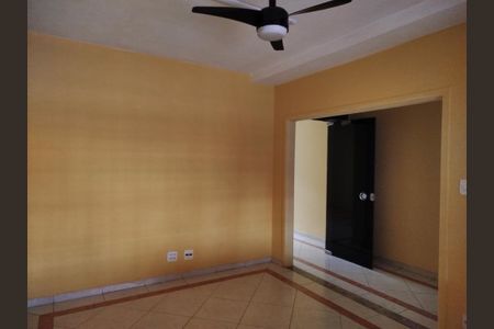 Sala 2 de casa para alugar com 2 quartos, 125m² em Cidade Mãe do Céu, São Paulo