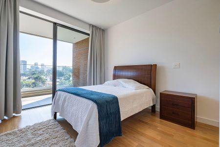 Suíte 1 de apartamento para alugar com 2 quartos, 126m² em Pinheiros, São Paulo