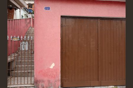 Fachada e portão de casa à venda com 2 quartos, 95m² em Vila Industrial, São Paulo