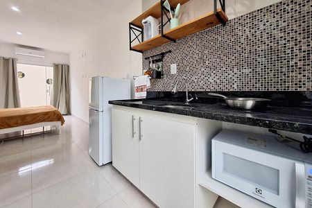 Studio para alugar com 25m², 1 quarto e sem vaga Studio para alugar com 25m², 1 quarto e sem vagaCozinha