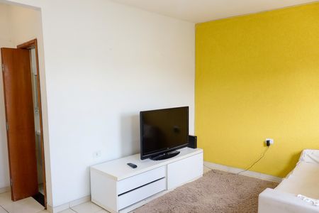 Casa para alugar com 50m², 1 quarto e 1 vaga Casa para alugar com 50m², 1 quarto e 1 vagaSala