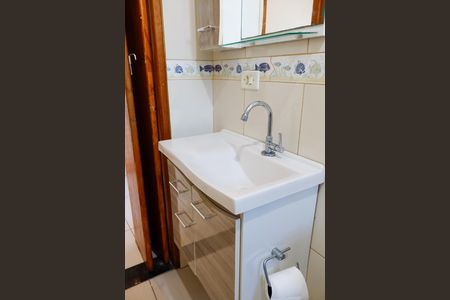 Banheiro de casa para alugar com 1 quarto, 50m² em Veloso, Osasco