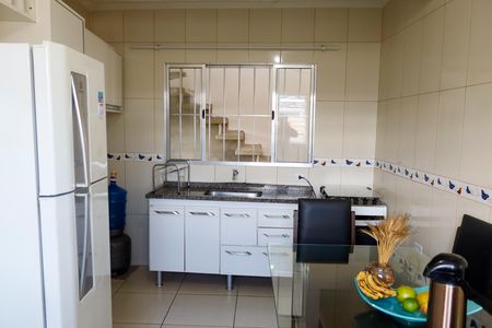 Cozinha de casa para alugar com 1 quarto, 50m² em Veloso, Osasco