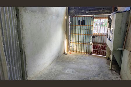 Garagem de casa para alugar com 1 quarto, 50m² em Veloso, Osasco