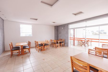 Apartamento para alugar com 168m², 4 quartos e 2 vagas Apartamento para alugar com 168m², 4 quartos e 2 vagasÁrea comum - Salão de festas