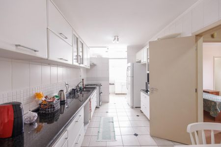 Apartamento para alugar com 168m², 4 quartos e 2 vagas Apartamento para alugar com 168m², 4 quartos e 2 vagasCozinha