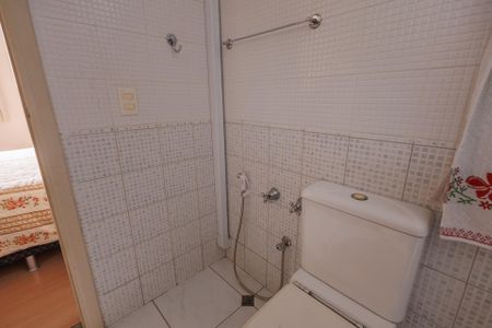 Apartamento para alugar com 168m², 4 quartos e 2 vagas Apartamento para alugar com 168m², 4 quartos e 2 vagasBanheiro da Suíte 1
