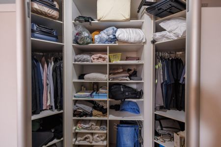 Apartamento para alugar com 168m², 4 quartos e 2 vagas Apartamento para alugar com 168m², 4 quartos e 2 vagasCloset da suíte 1