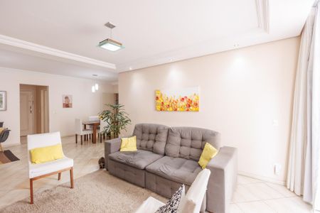 Apartamento para alugar com 168m², 4 quartos e 2 vagas Apartamento para alugar com 168m², 4 quartos e 2 vagasSala