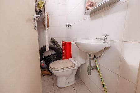 Apartamento para alugar com 168m², 4 quartos e 2 vagas Apartamento para alugar com 168m², 4 quartos e 2 vagasBanheiro de serviço