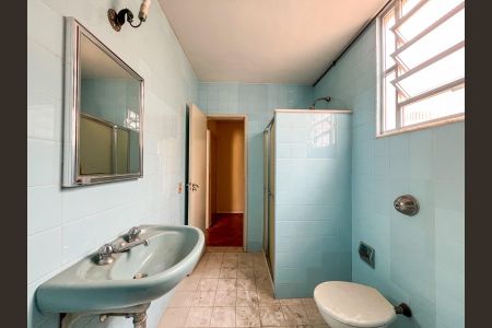 Apartamento à venda com 239m², 3 quartos e 1 vaga Apartamento à venda com 239m², 3 quartos e 1 vagaBanheiro