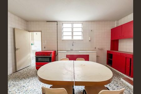 Apartamento à venda com 239m², 3 quartos e 1 vaga Apartamento à venda com 239m², 3 quartos e 1 vagaCozinha